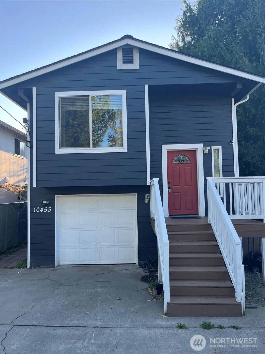 Property photo for 10453 1st Avenue Sw, Seattle