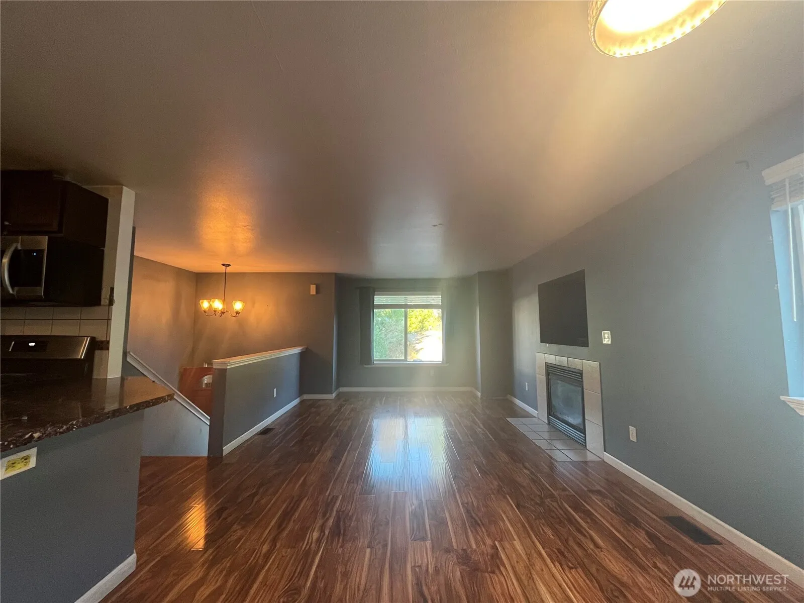 Property photo for 10453 1st Avenue Sw, Seattle photo 5