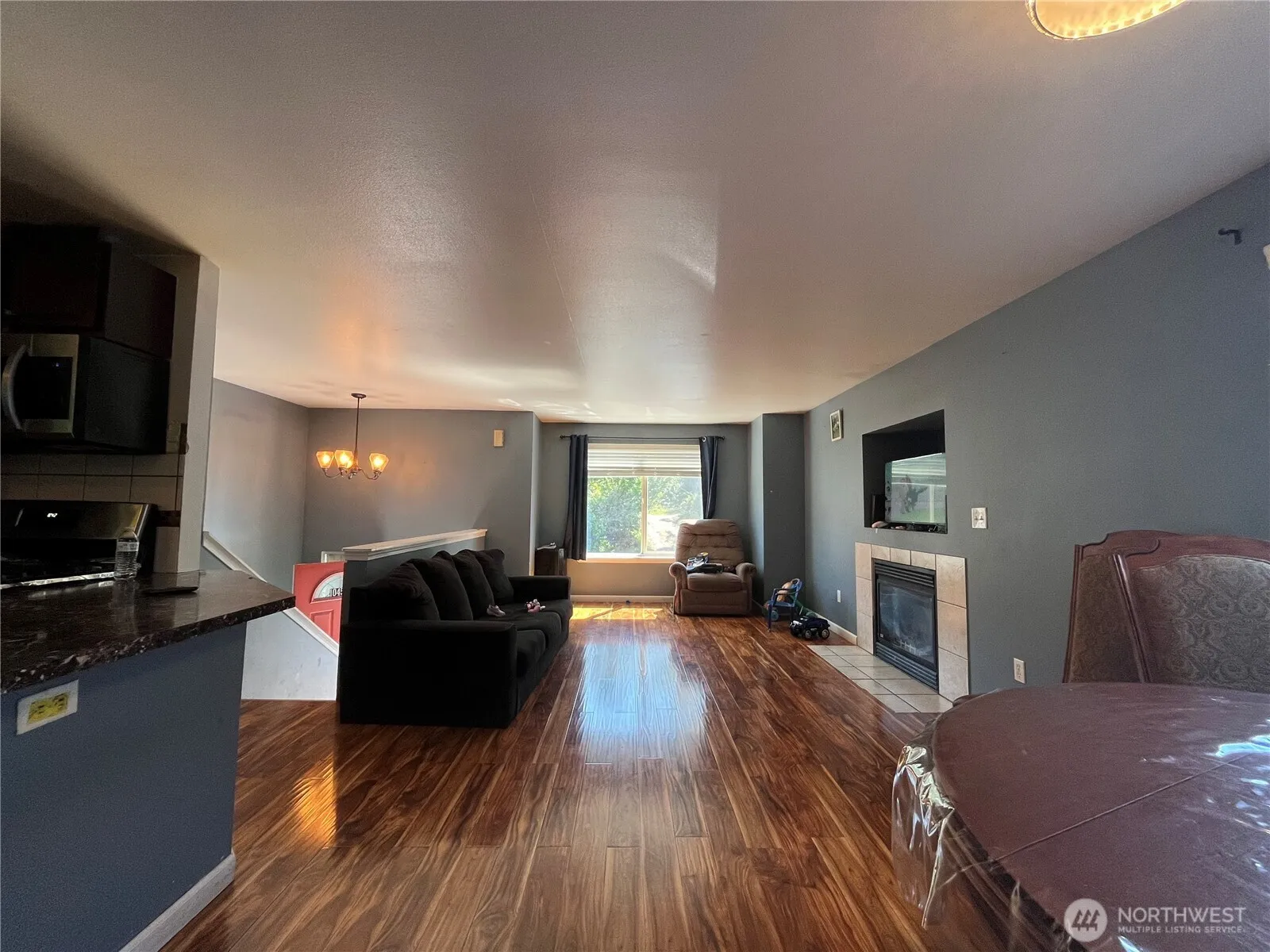 Property photo for 10453 1st Avenue Sw, Seattle photo 5