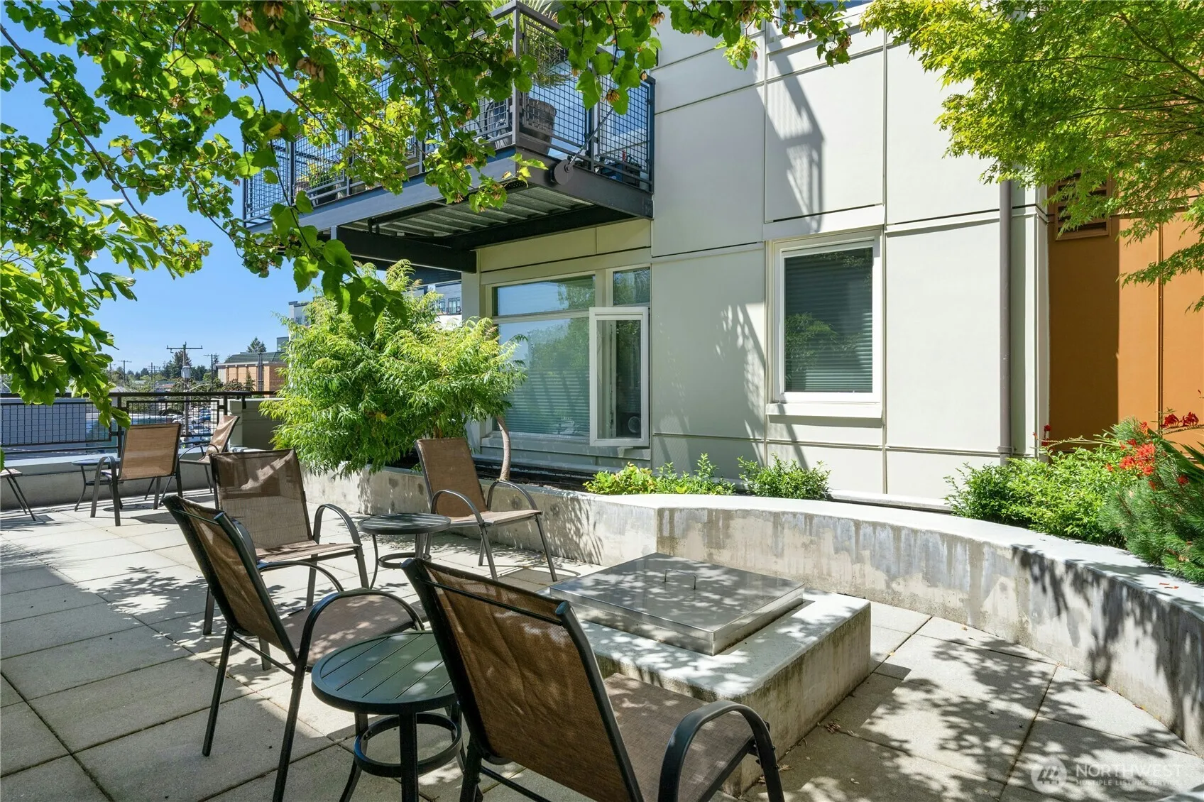 Property photo for 15100 6th Avenue Sw #221, Burien photo 3