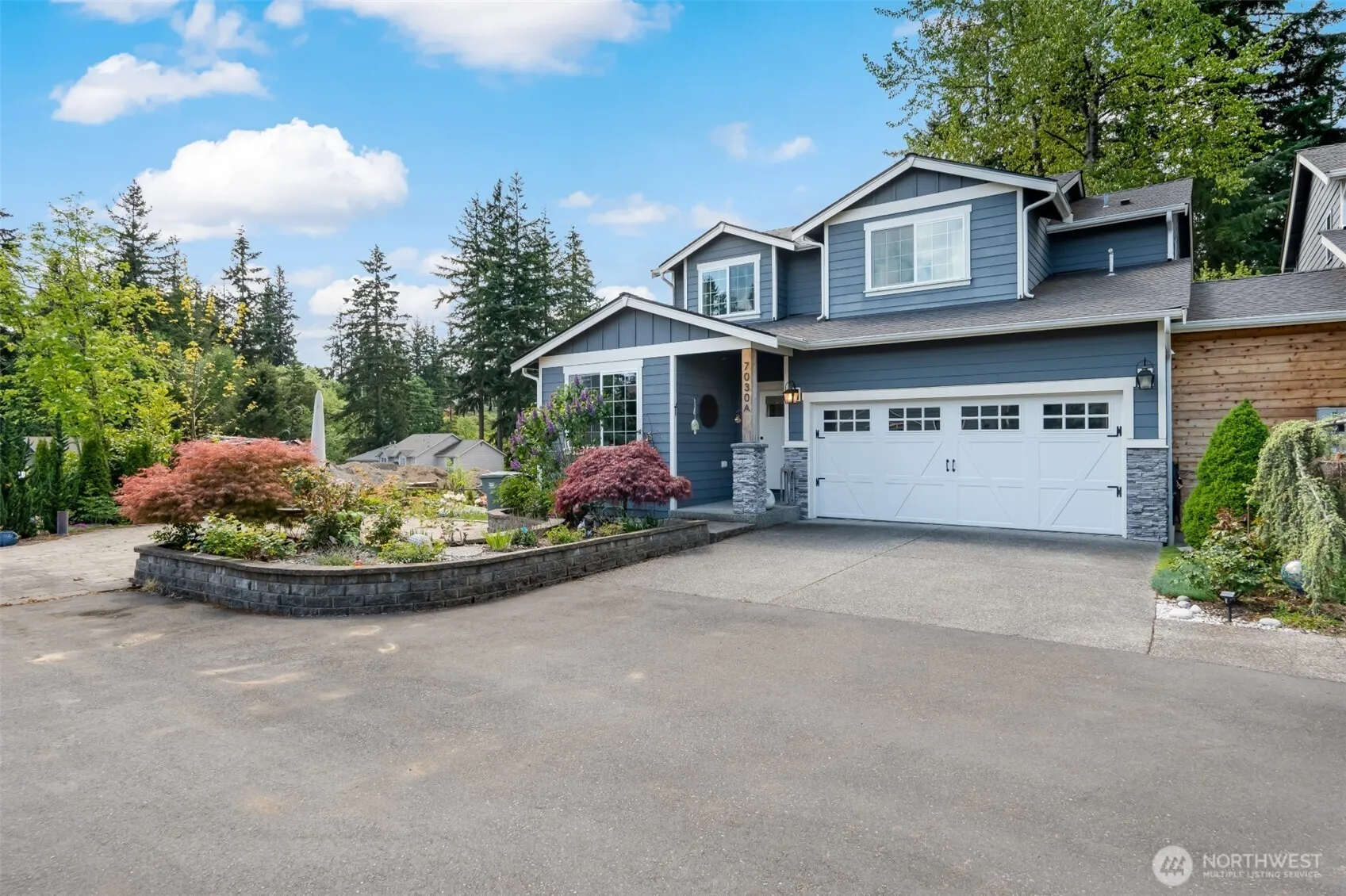 Property photo for 7030 Lower Ridge Road, Everett photo 2