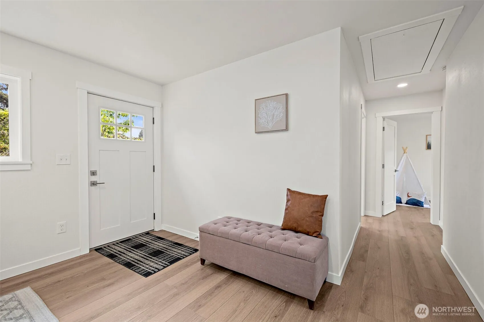 Property photo for 7056 S 128th Street, Seattle photo 4