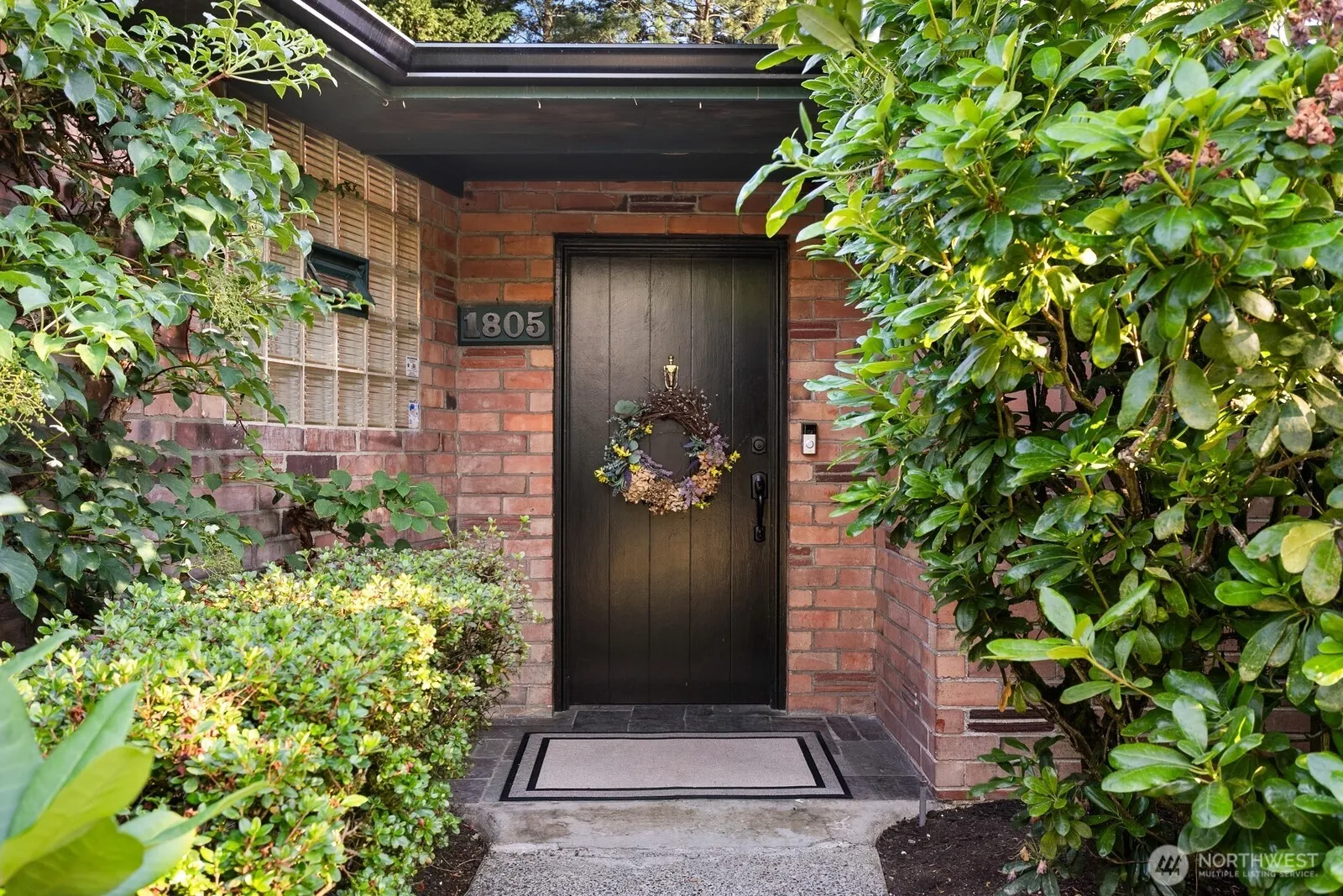 Property photo for 1805 Nw 95th Street, Seattle photo 2