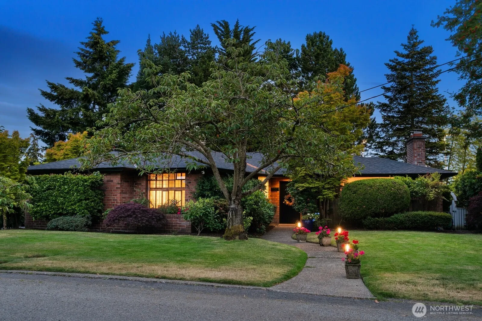 Property photo for 1805 Nw 95th Street, Seattle