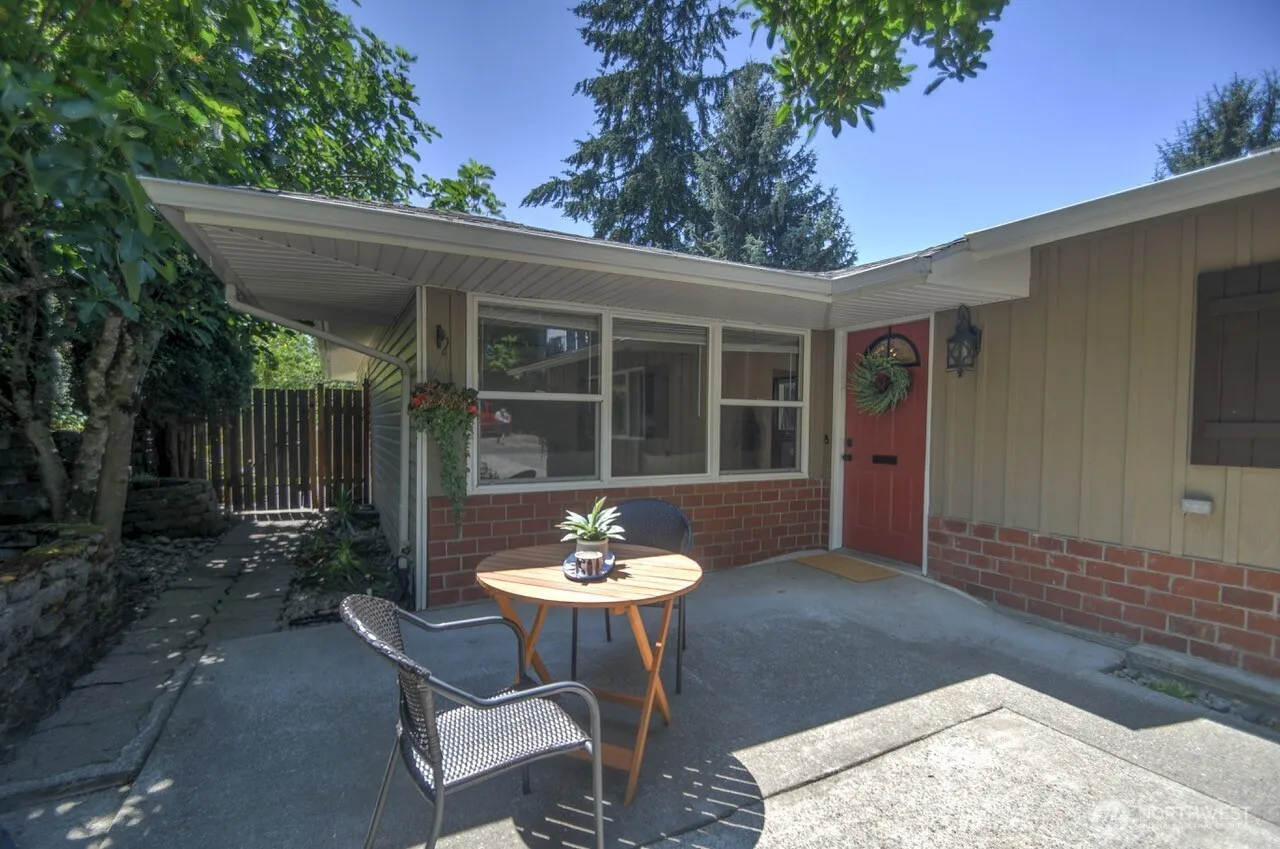 Property photo for 1335 5th Avenue Se, Olympia
