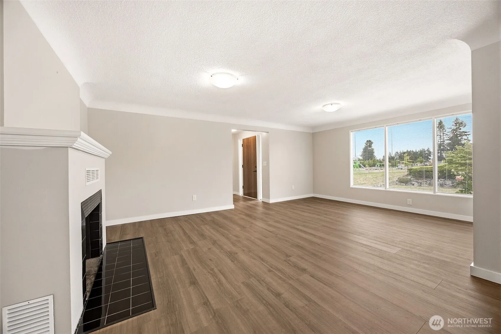 Property photo for 4832 Rucker Avenue, Everett photo 5