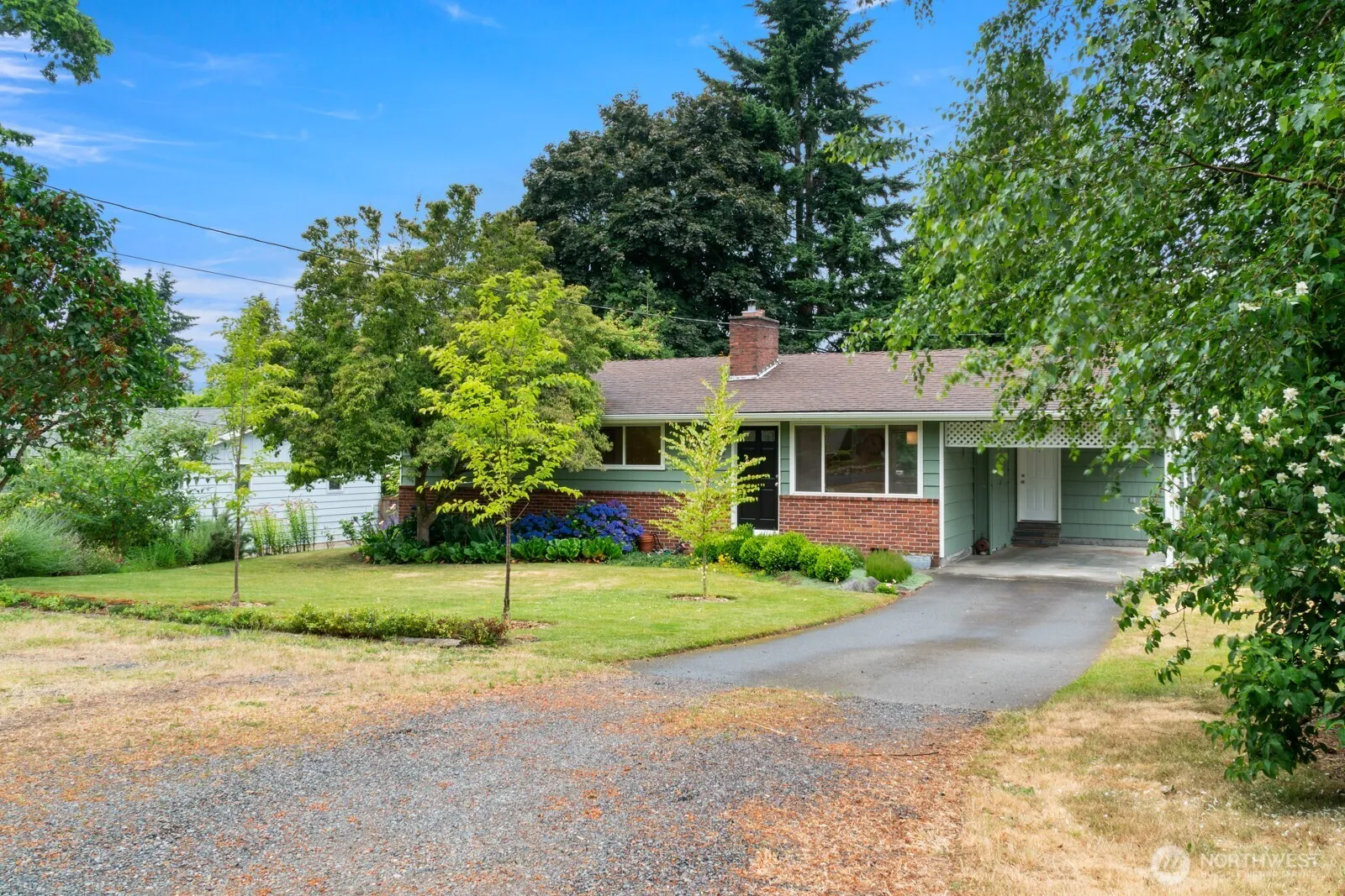 Property photo for 8915 218th Street Sw, Edmonds photo 3