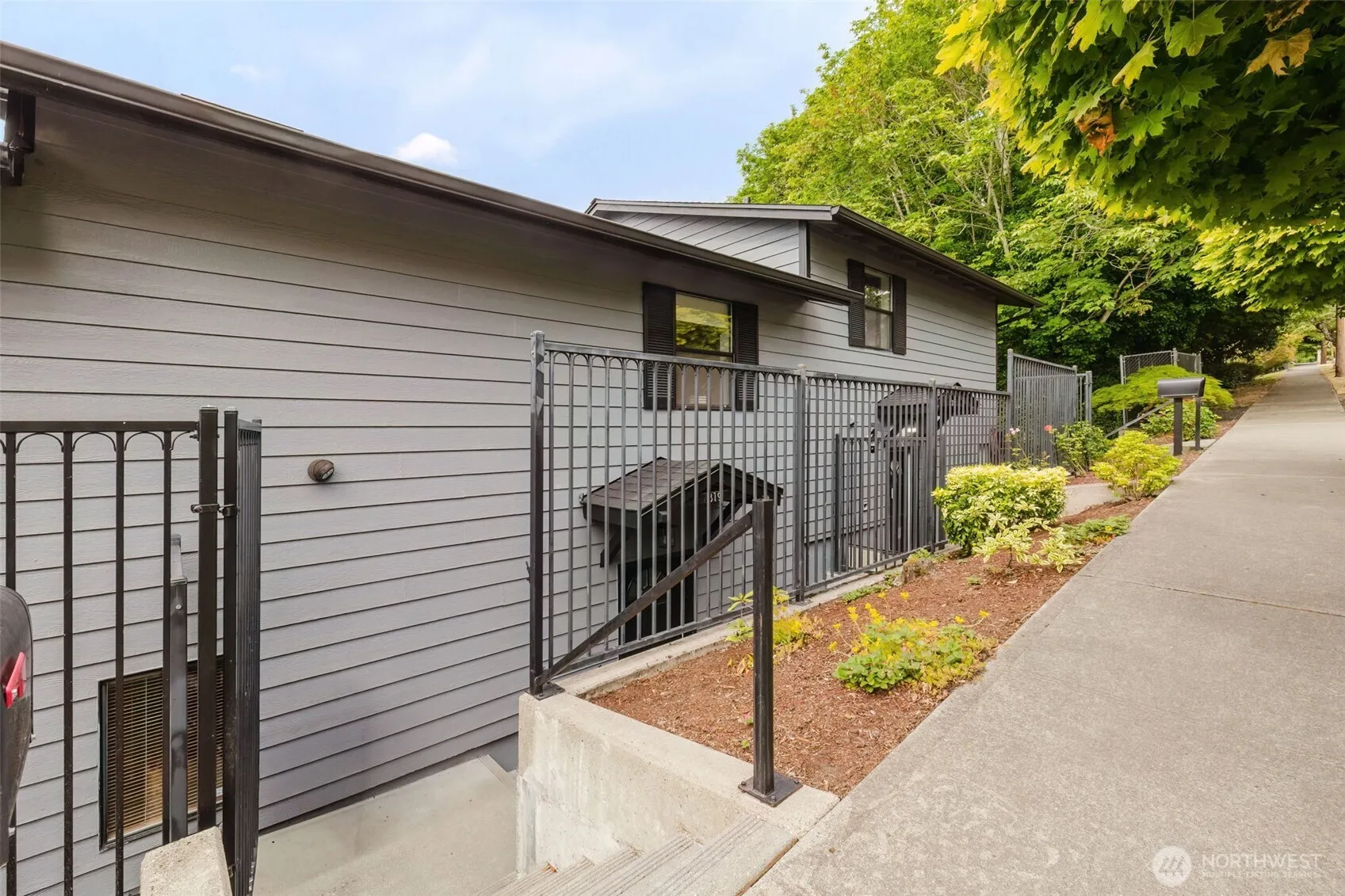 Property photo for 819 Kitsap Street, Port Orchard photo 3