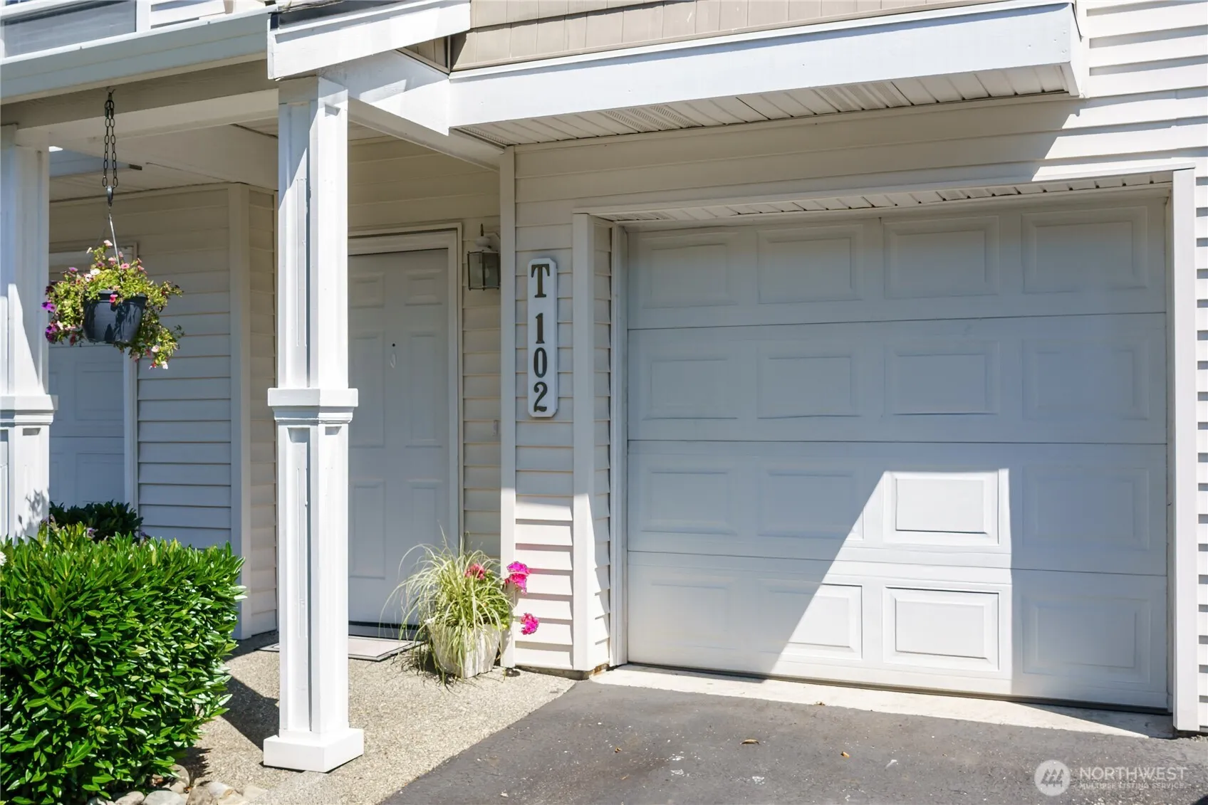 Property photo for 5500 Harbour Pointe Boulevard #t102, Mukilteo photo 3