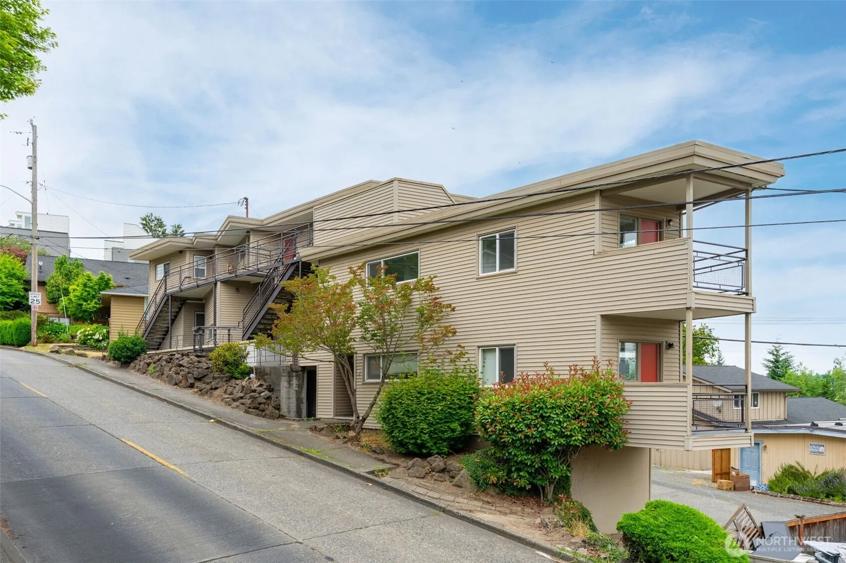 Property photo for 650 W Bertona Street, Seattle photo 2