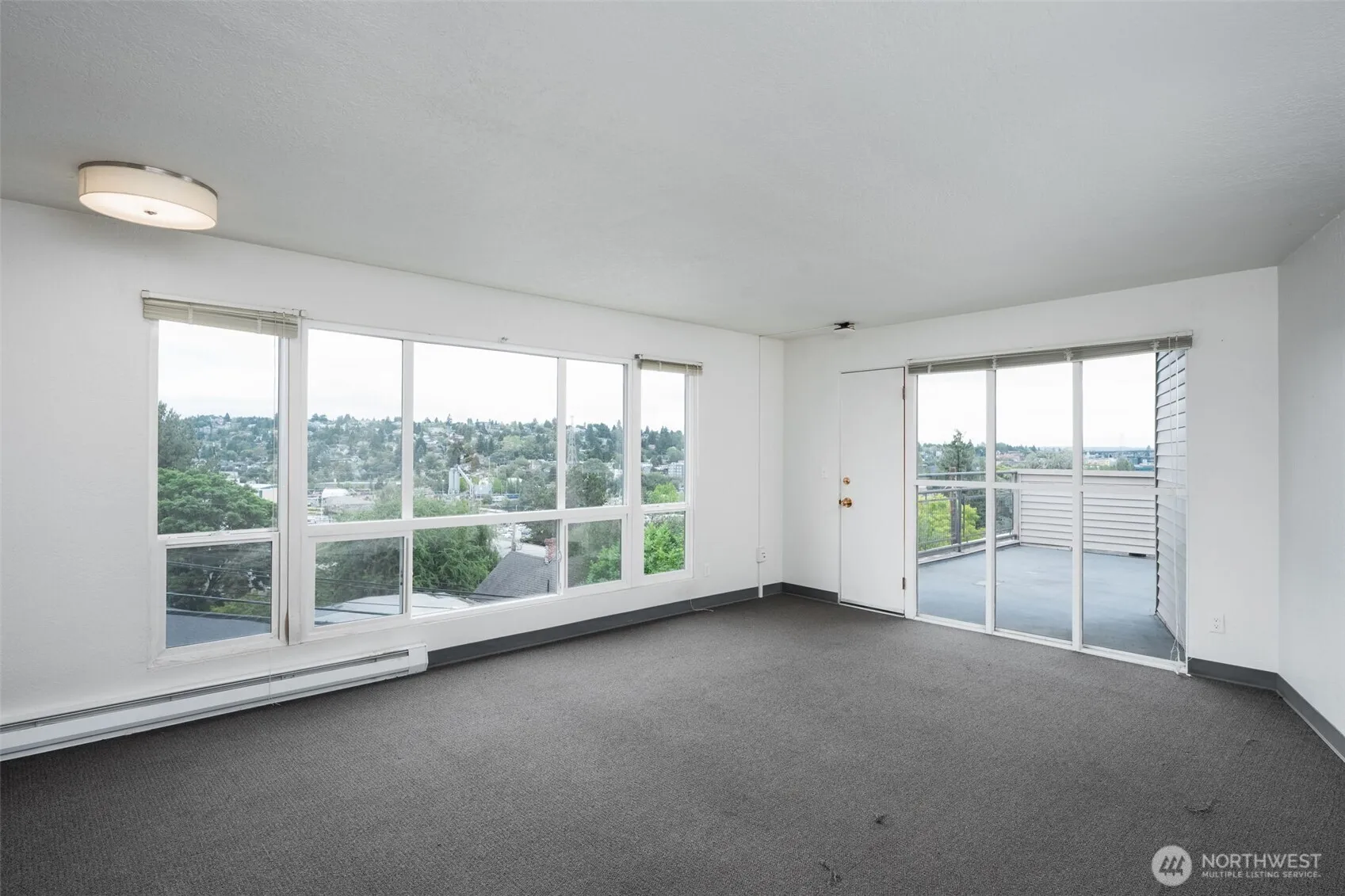Property photo for 650 W Bertona Street, Seattle photo 4