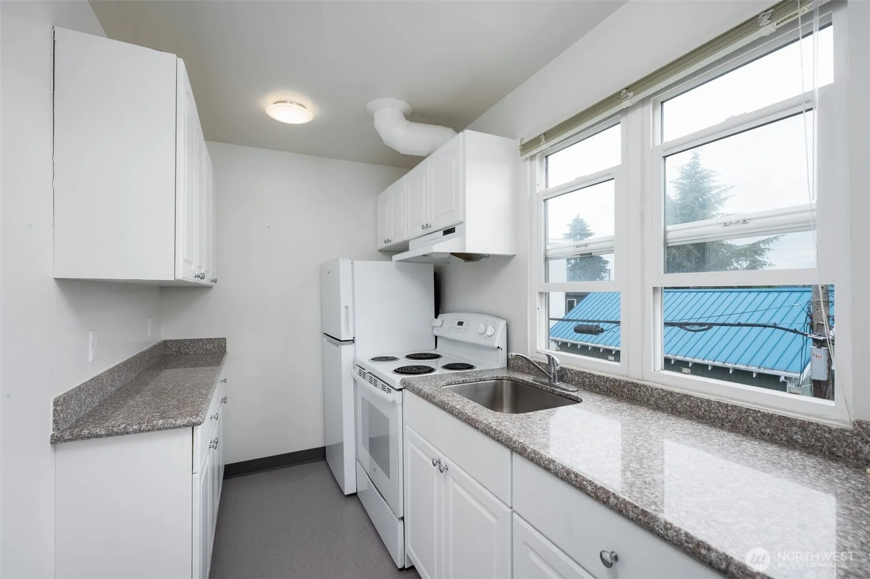Property photo for 650 W Bertona Street, Seattle photo 3