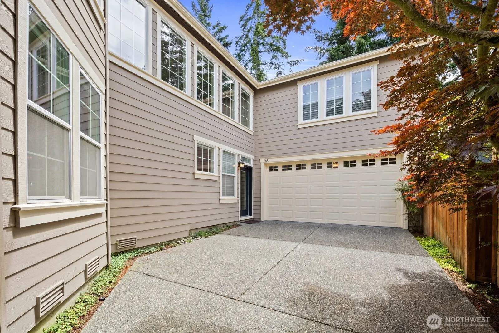 Property photo for 533 3rd Avenue S, Kirkland photo 5