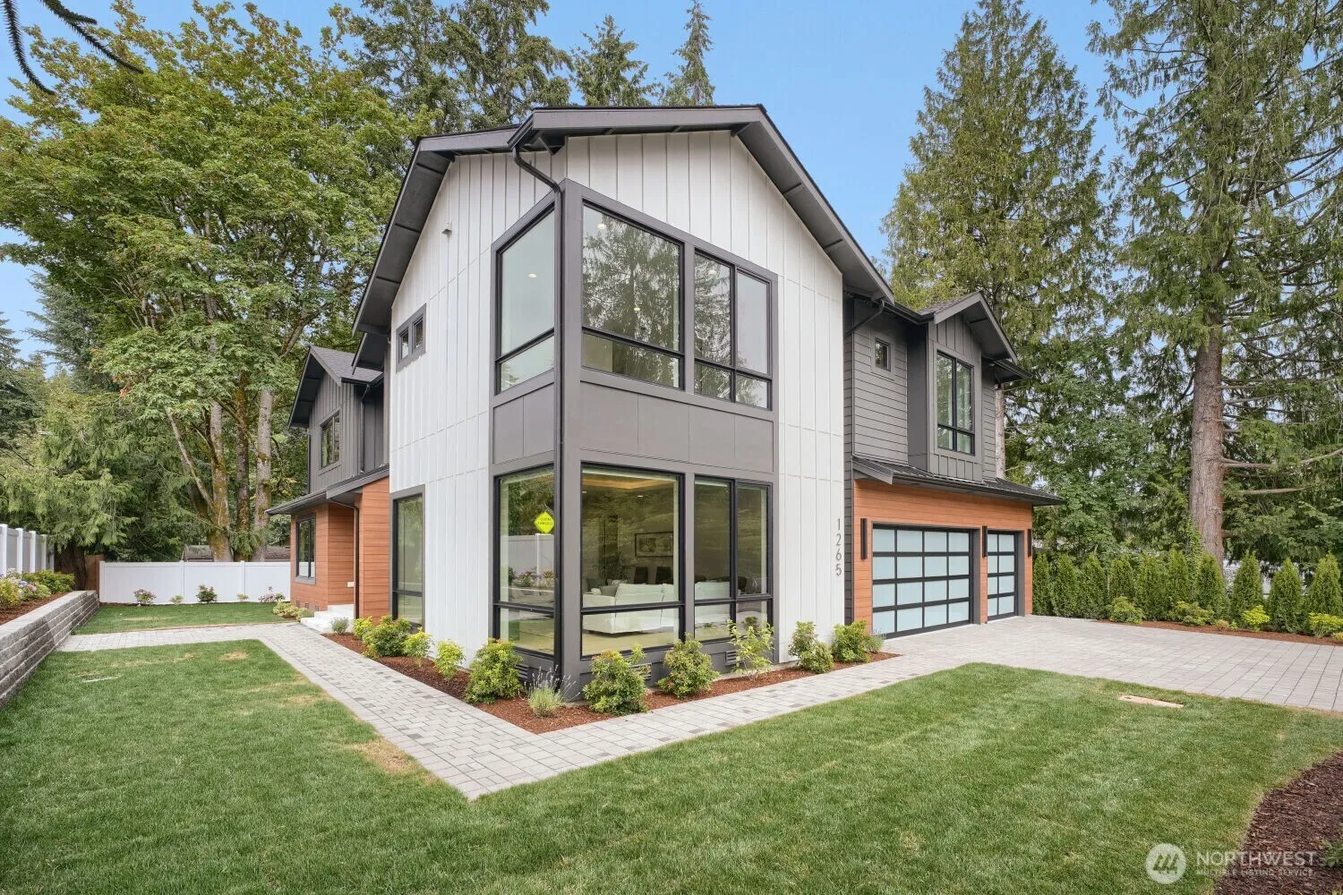 Property photo for 1265 165th Avenue Se, Bellevue