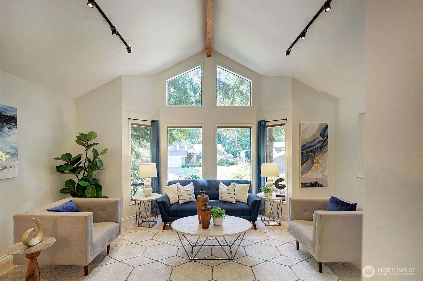 Property photo for 22014 Ne 13th Place, Sammamish photo 4