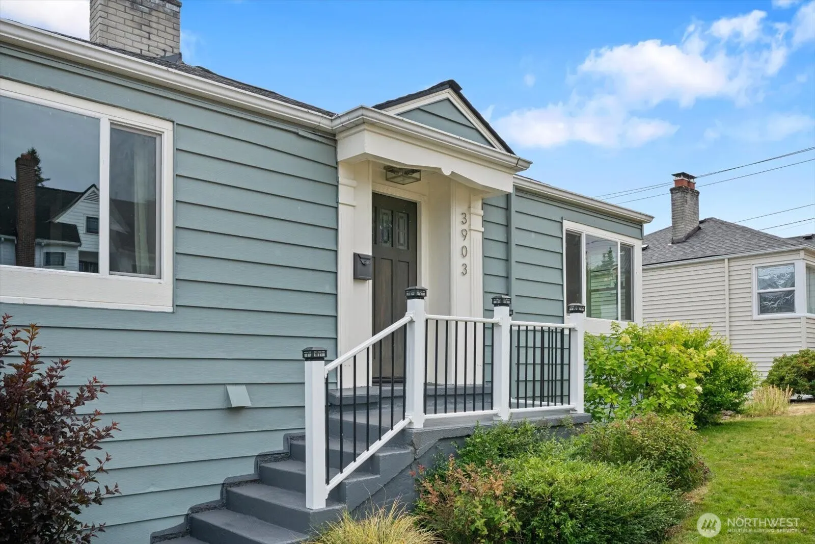 Property photo for 3903 Sw Dakota Street, Seattle photo 4