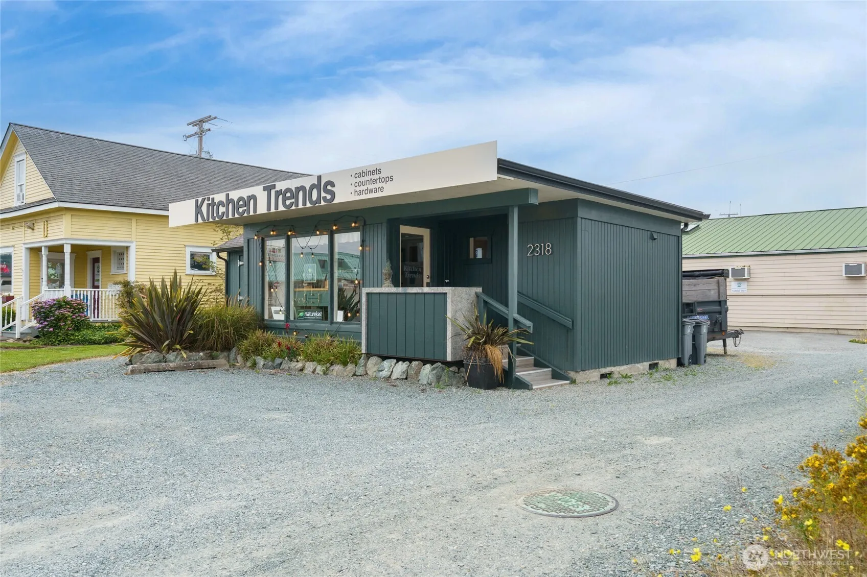Property photo for 2320 Commercial Avenue, Anacortes photo 4