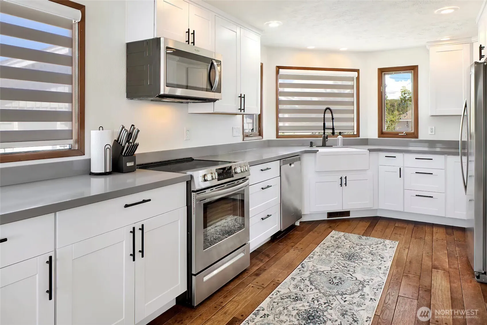 Property photo for 2585 Lummi View Drive, Bellingham photo 5