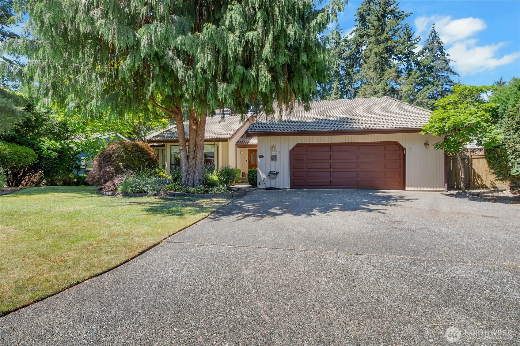 Property photo for 16208 90th Avenue Ct E, Puyallup photo 2