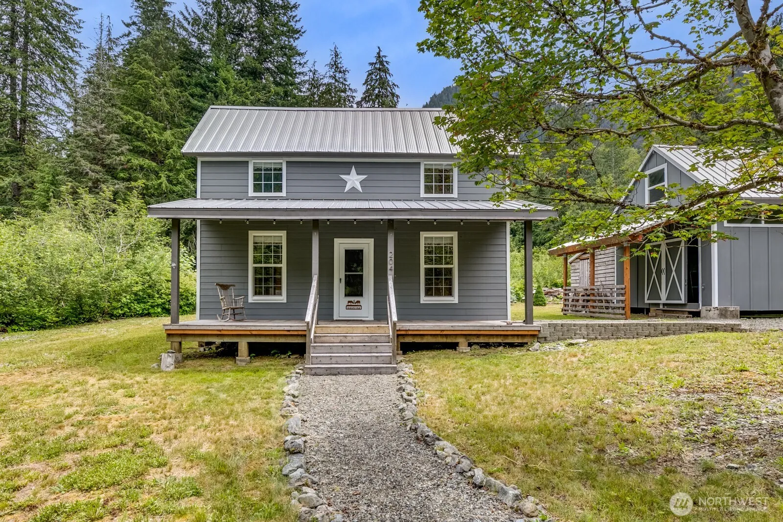 Property photo for 204 Whitton Avenue, Granite Falls photo 3