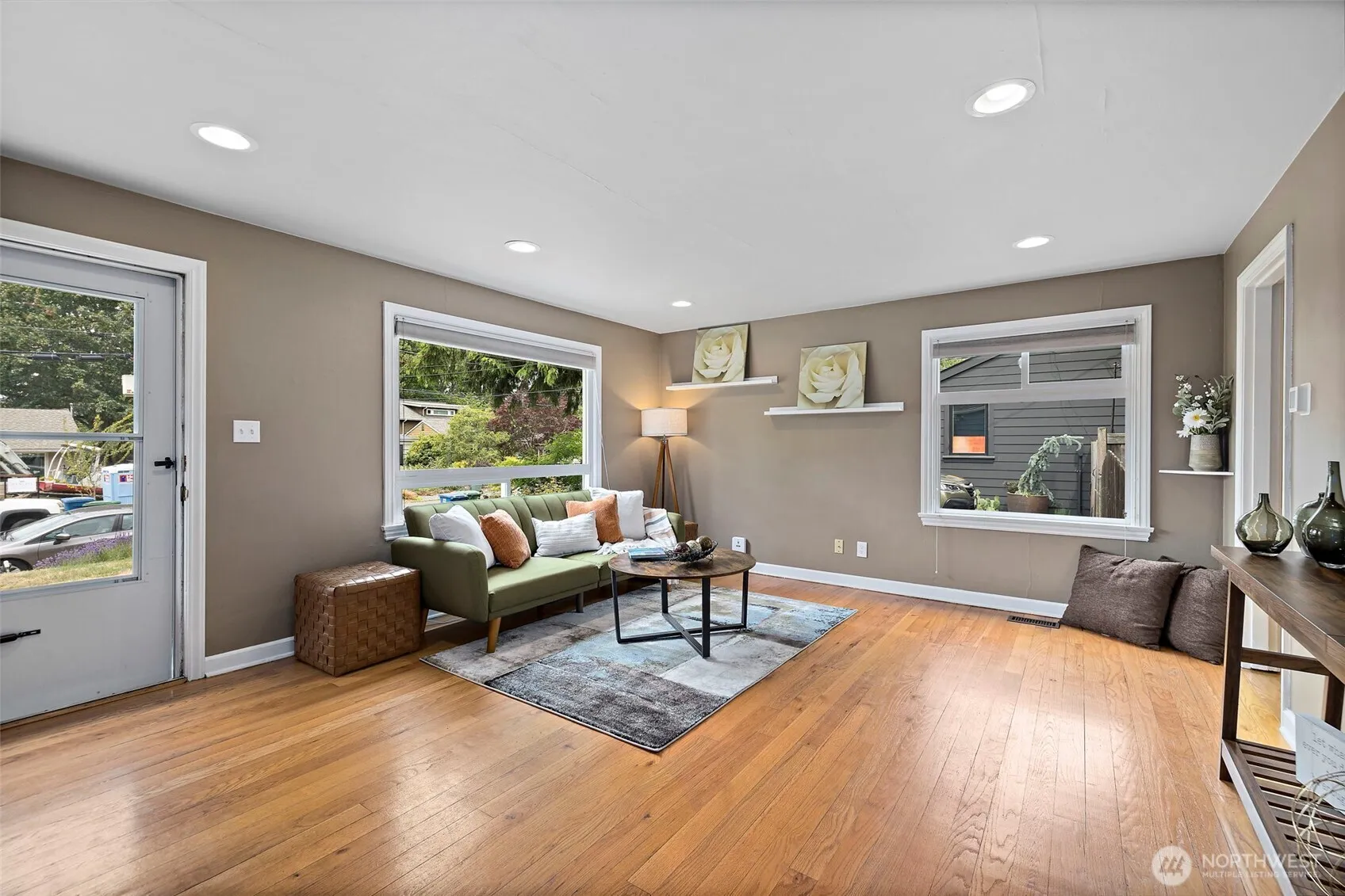 Property photo for 11326 14th Avenue Ne, Seattle photo 4
