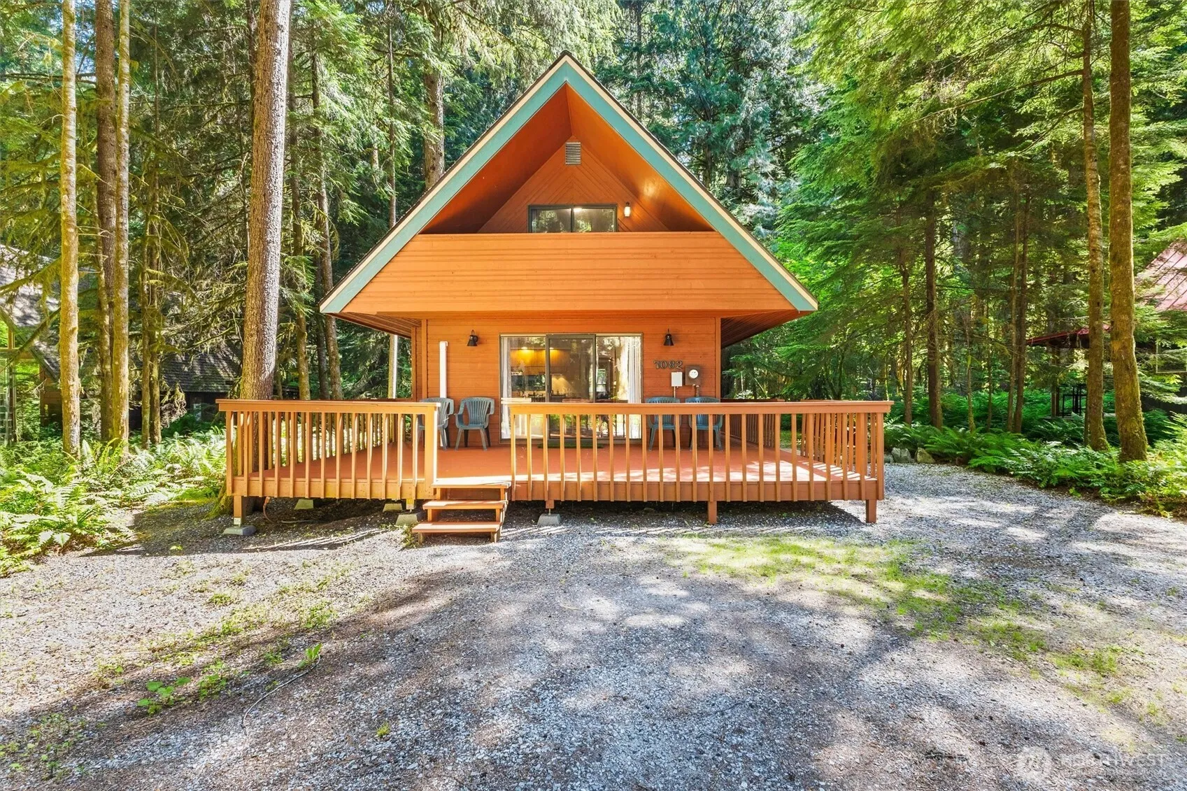 Property photo for 7082 Rainier Way, Glacier