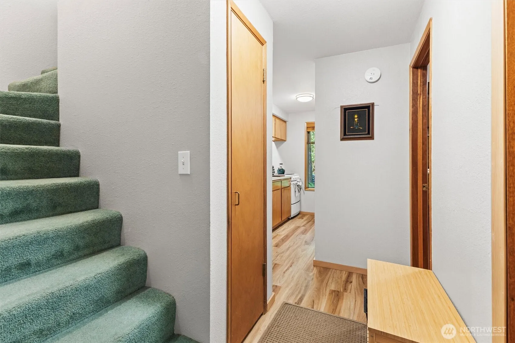 Property photo for 7082 Rainier Way, Glacier photo 3