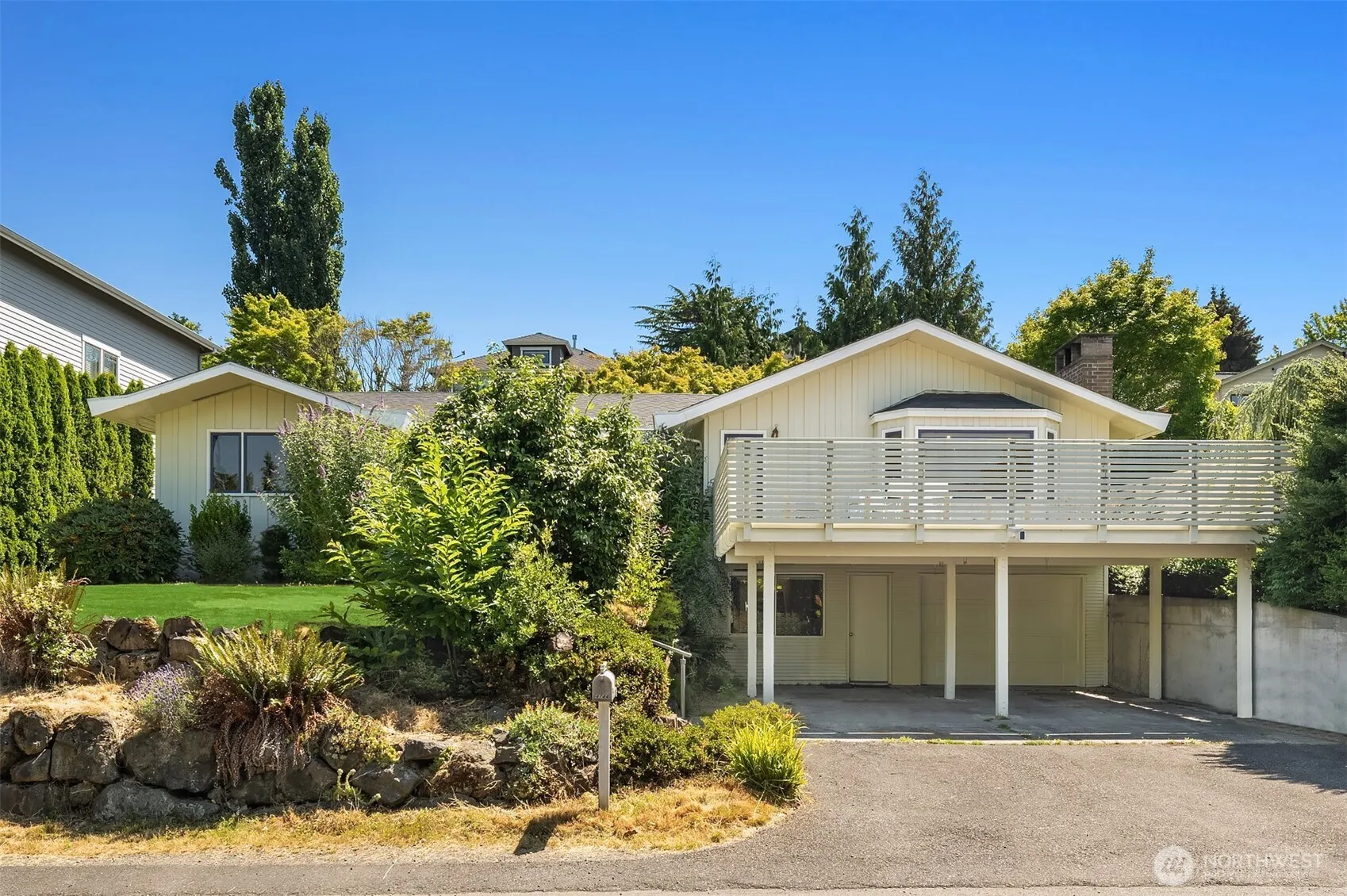 Property photo for 4744 44th Avenue Ne, Seattle