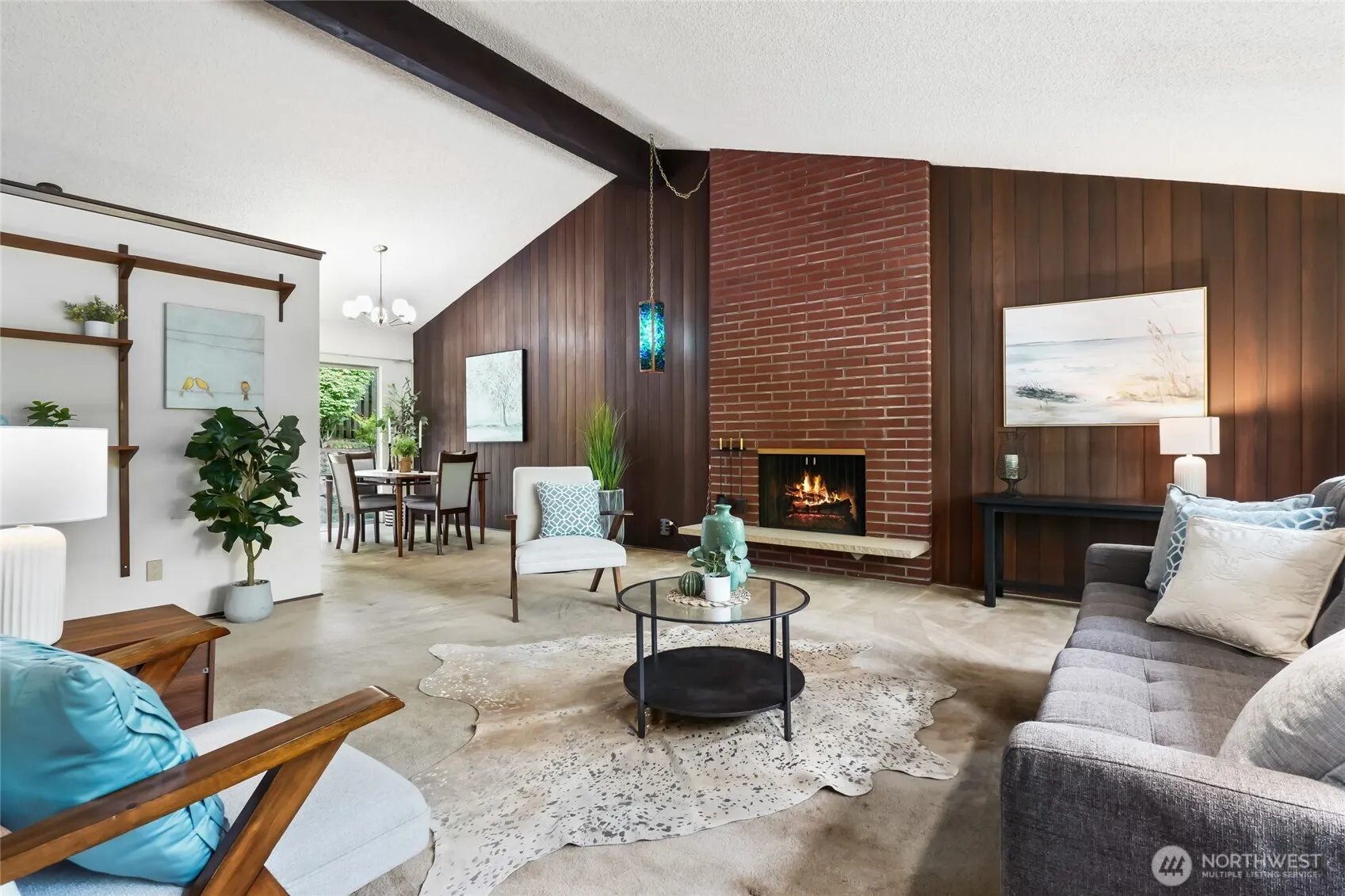 Property photo for 14860 Ne 13th Street, Bellevue photo 3