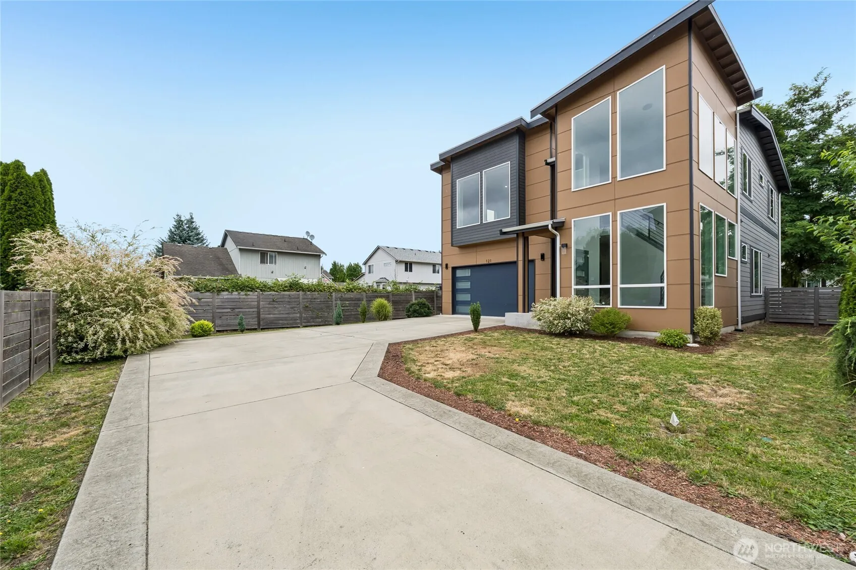 Property photo for 121 Palisades Place, Pacific photo 2