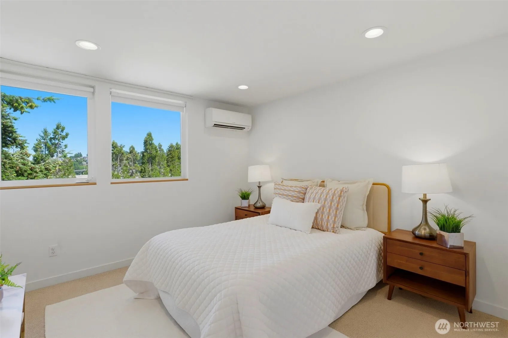 Property photo for 3645 22nd Avenue W #g, Seattle photo 4