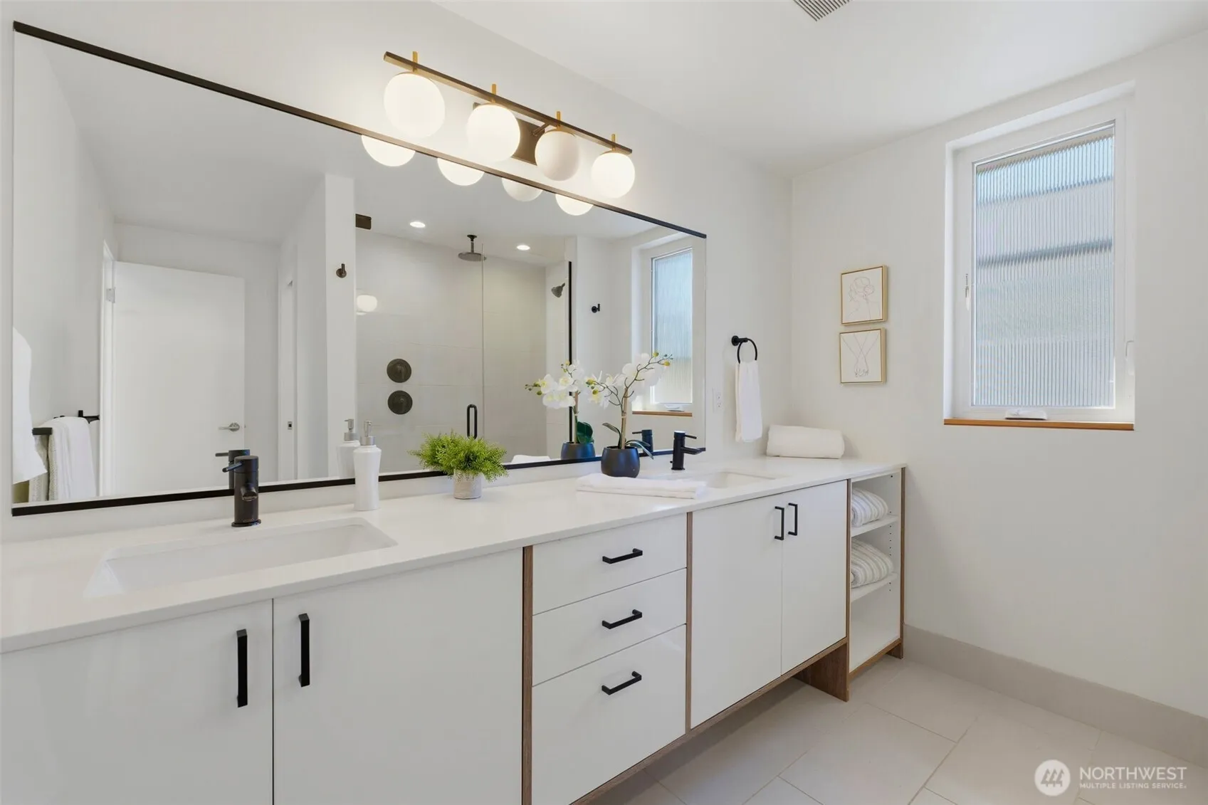 Property photo for 3645 22nd Avenue W #g, Seattle photo 5