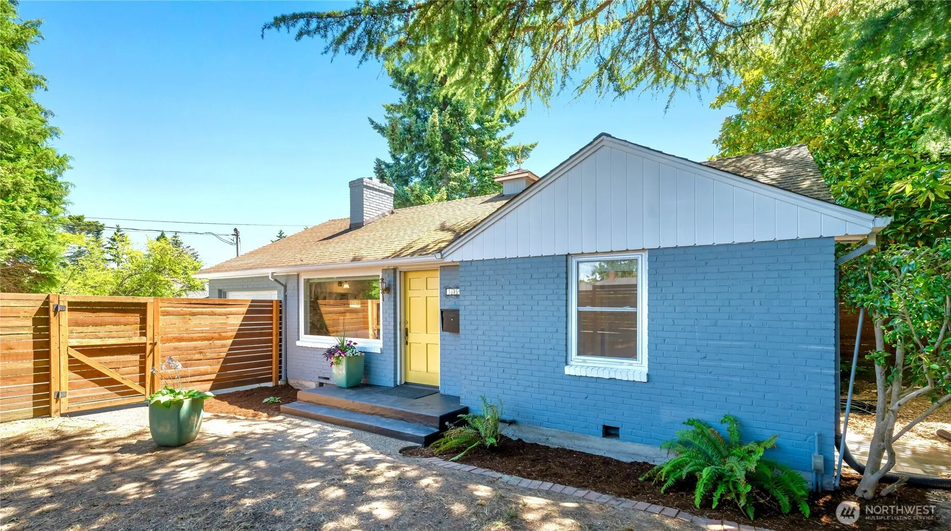 Property photo for 3741 Sw 106th Street, Seattle