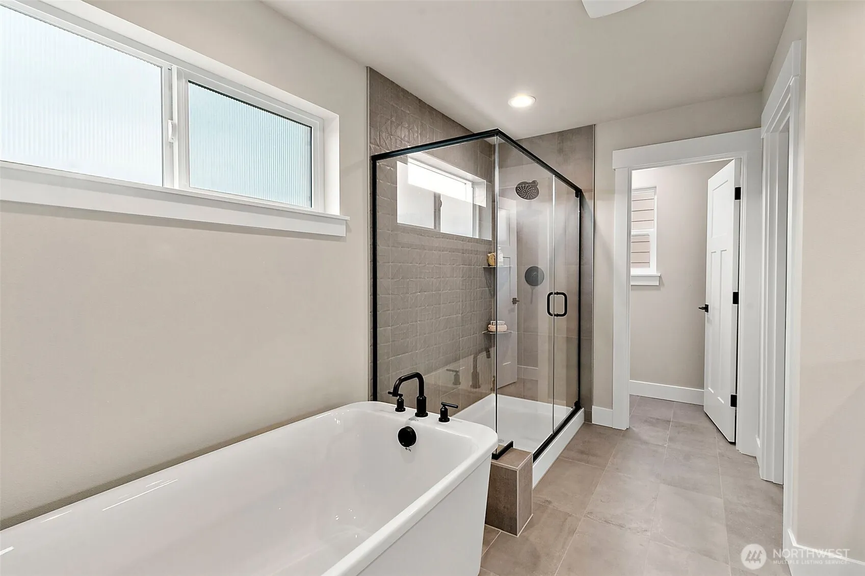Property photo for 14223 Se 284th Place, Kent photo 5