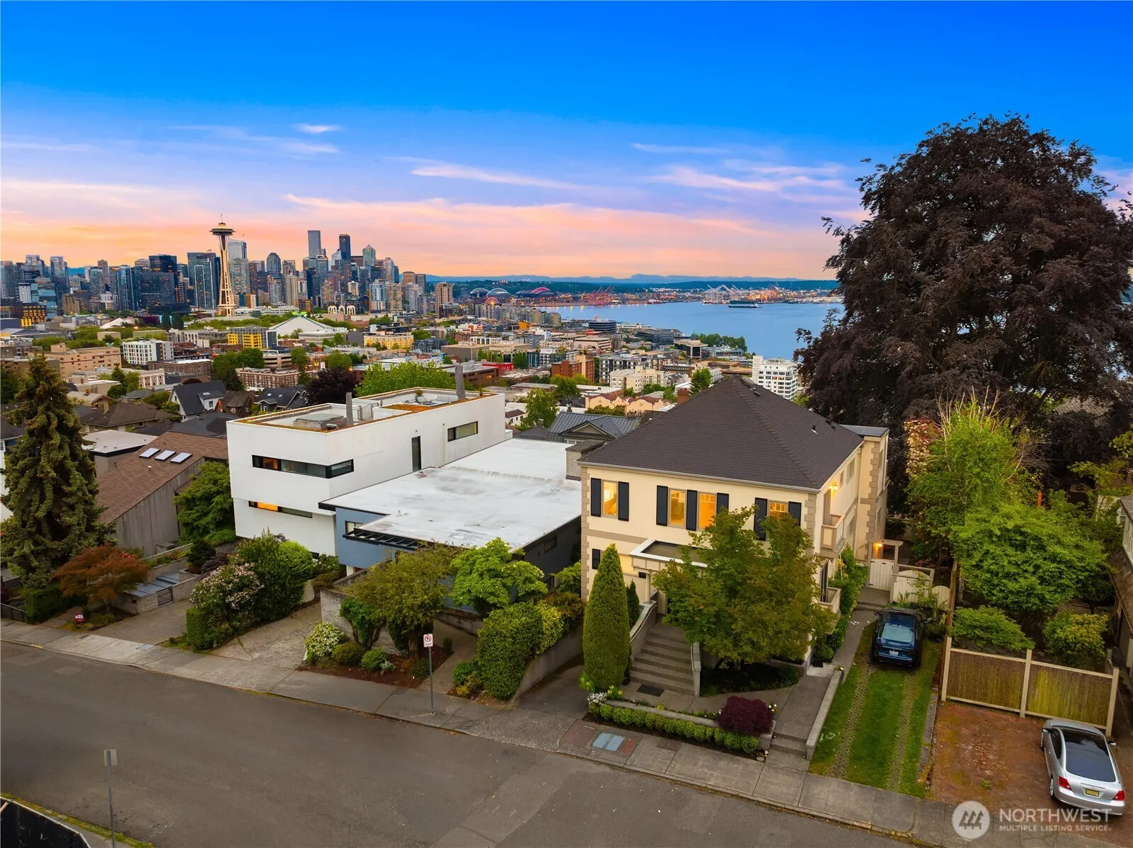 Property photo for 525 W Prospect Street #a, Seattle photo 4