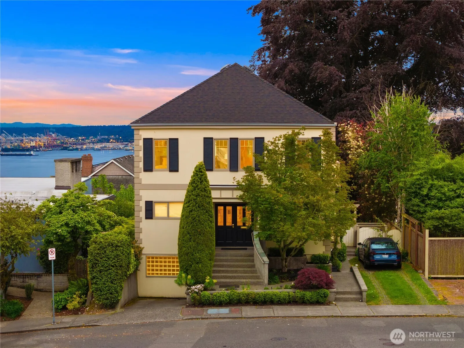 Property photo for 525 W Prospect Street #a, Seattle photo 3