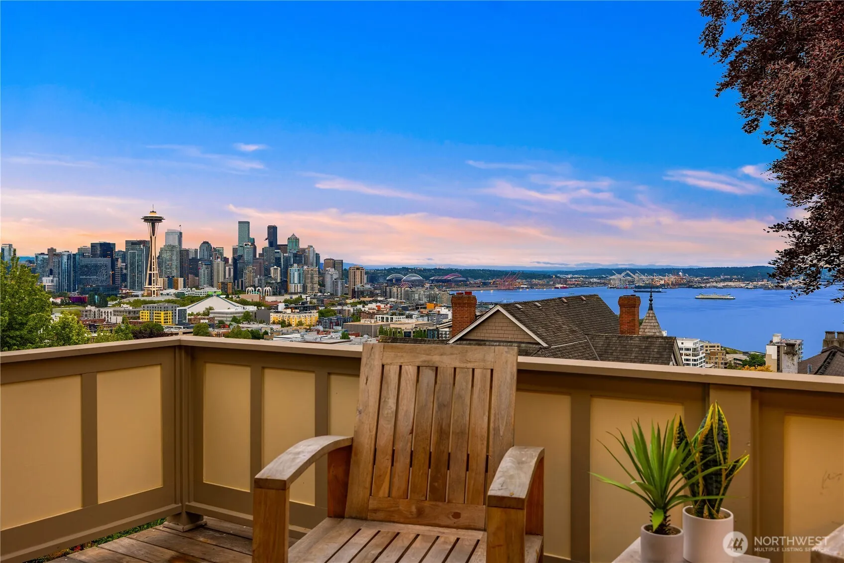 Property photo for 525 W Prospect Street #a, Seattle photo 2