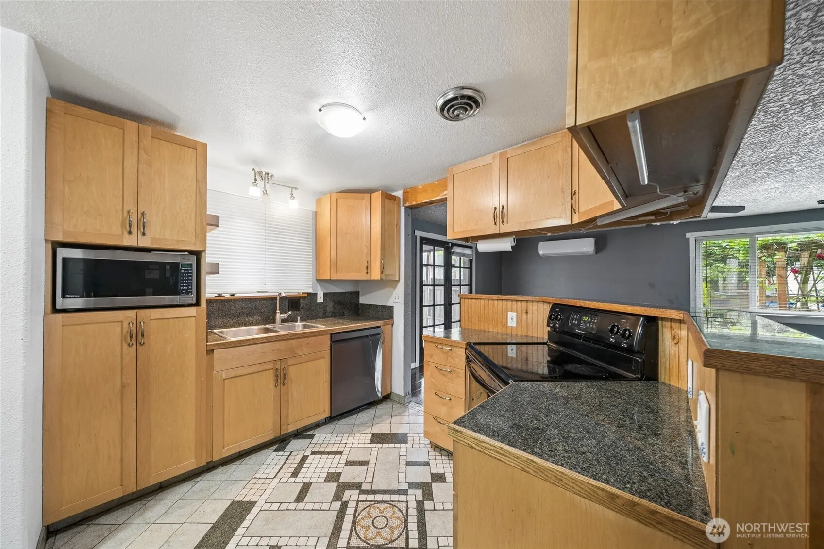 Property photo for 761 S 92nd Street, Tacoma photo 5