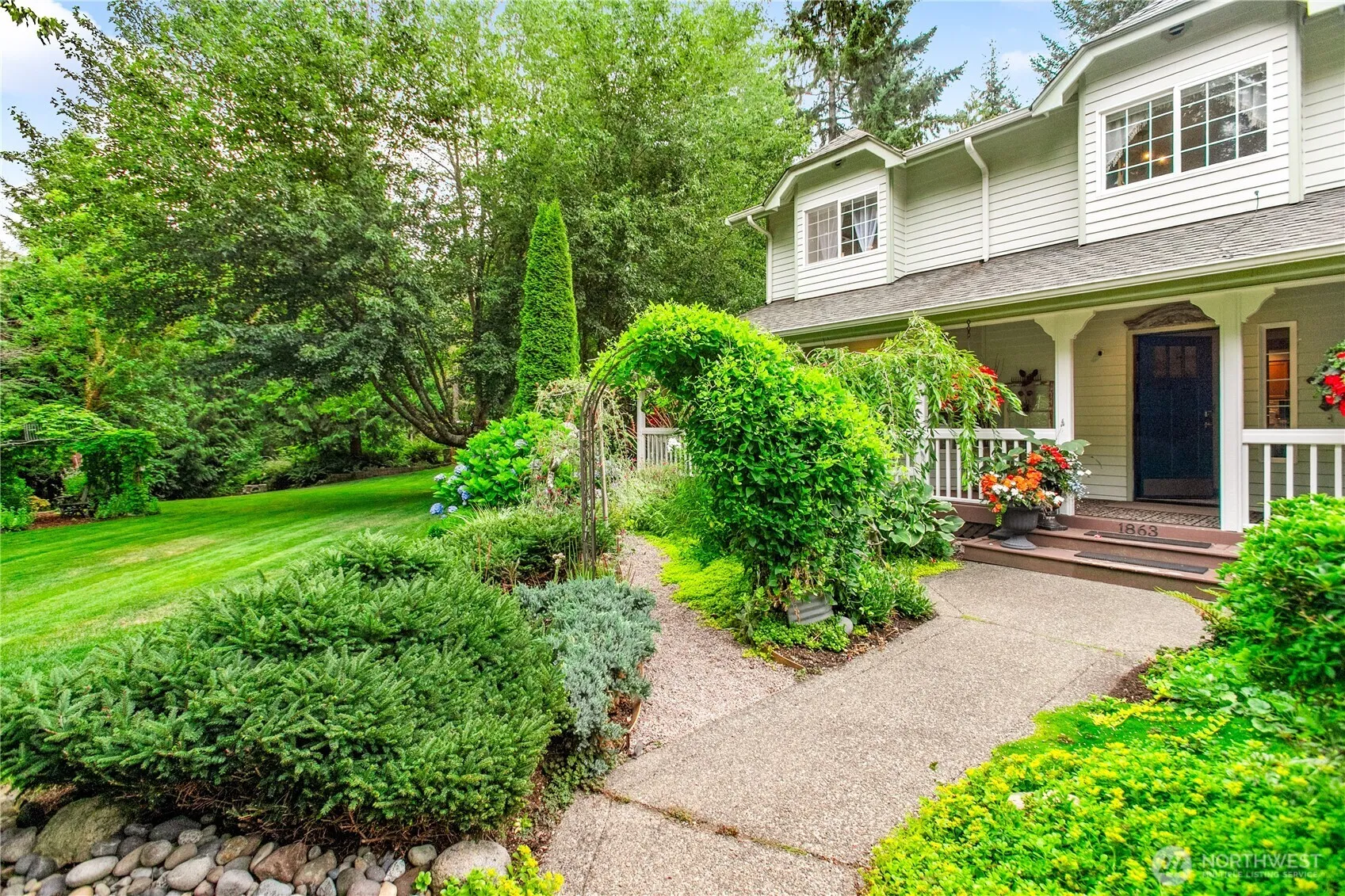 Property photo for 1863 Connery Lane E, Port Orchard photo 4