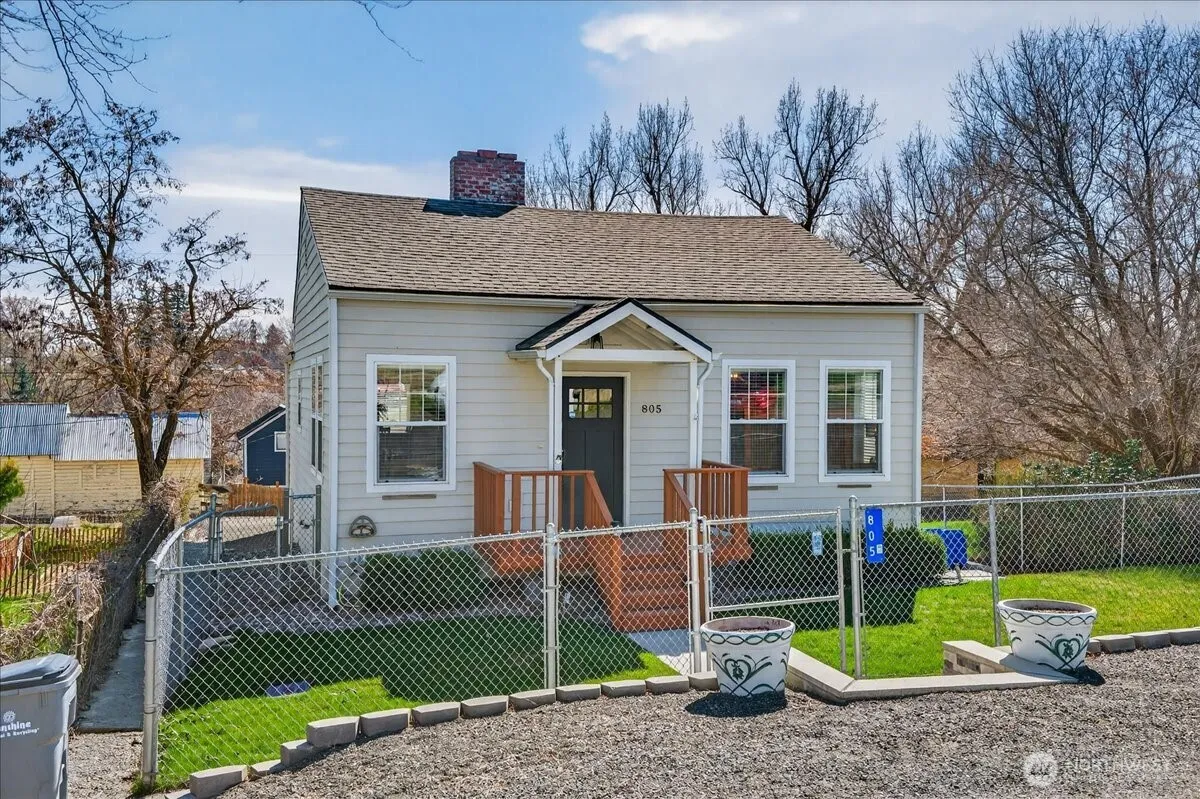 Property photo for 805 Sinclair Street, Davenport
