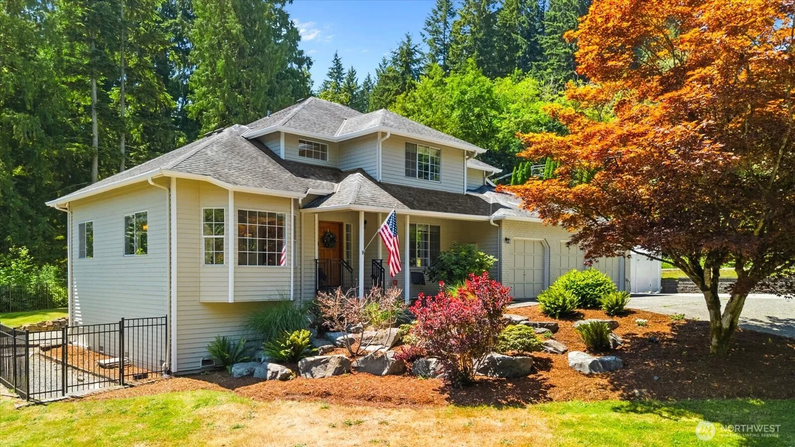 Property photo for 18223 Yew Way, Snohomish photo 2