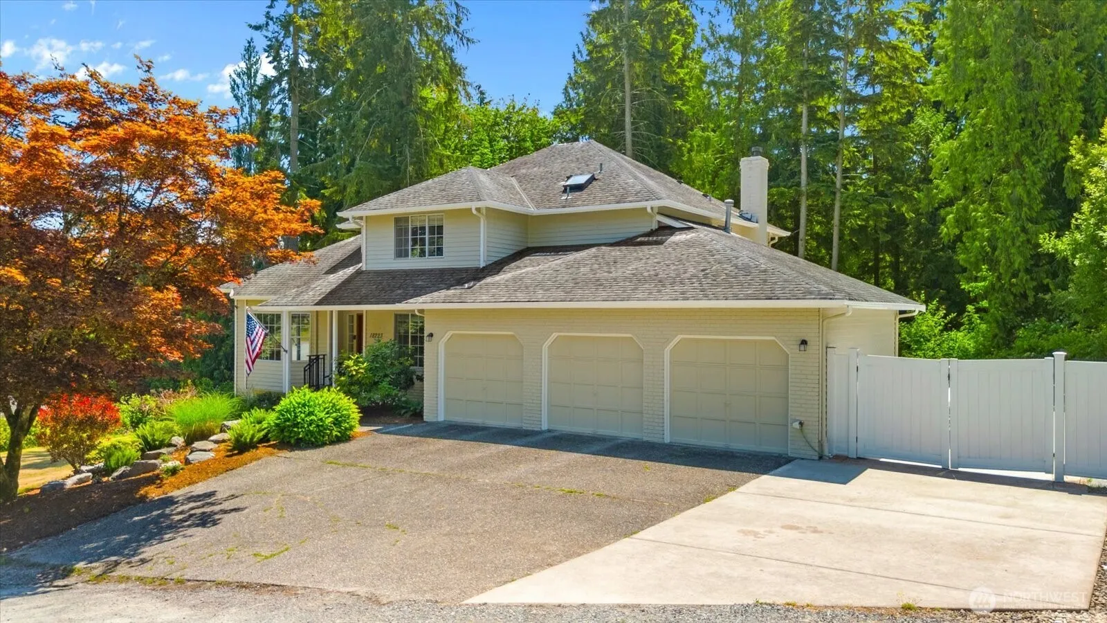 Property photo for 18223 Yew Way, Snohomish photo 4