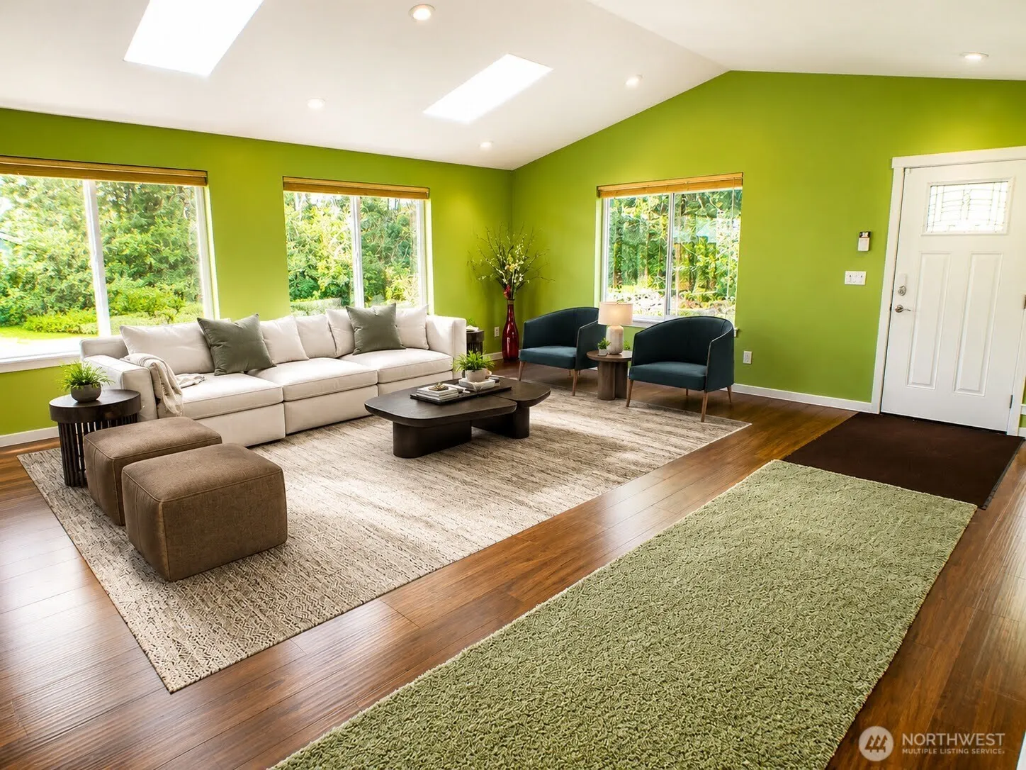 Property photo for 744 Se Evergreen Avenue, Ocean Shores photo 2