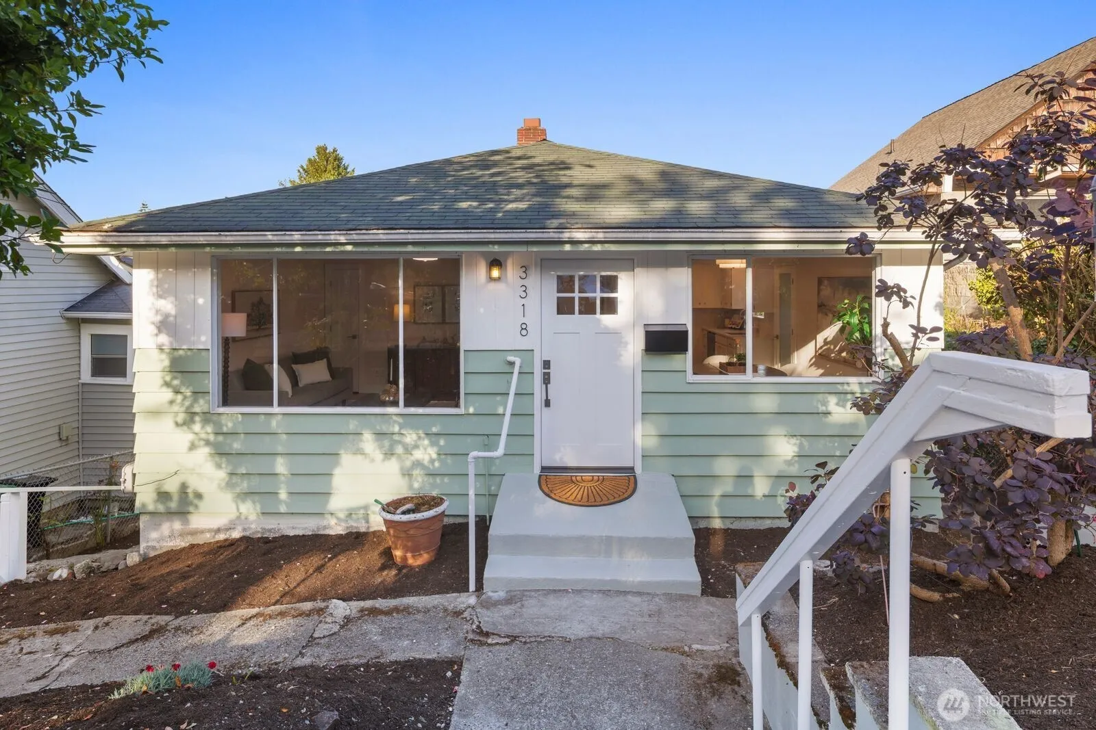 Property photo for 3318 20th Avenue S, Seattle