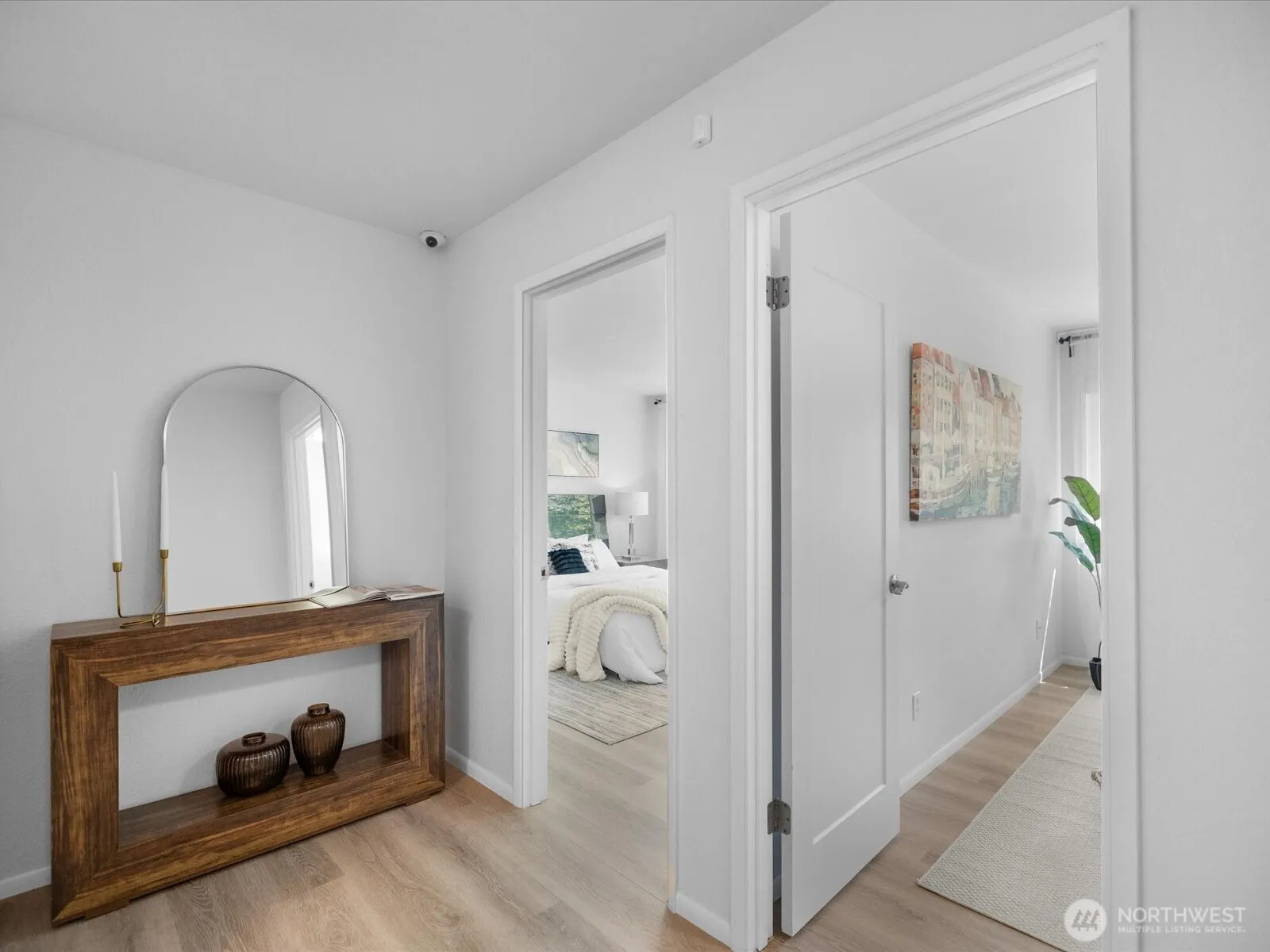 Property photo for 14601 Ne 50th Place #e6, Bellevue photo 5