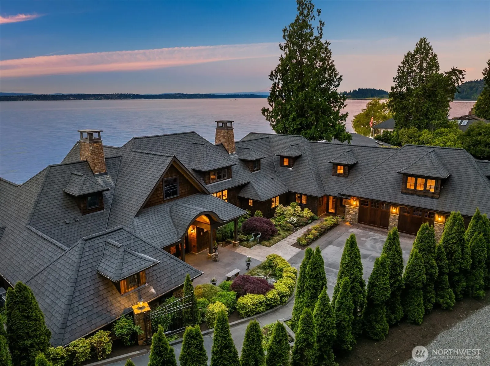 Property photo for 5128 Rockaway Beach Road Ne, Bainbridge Island