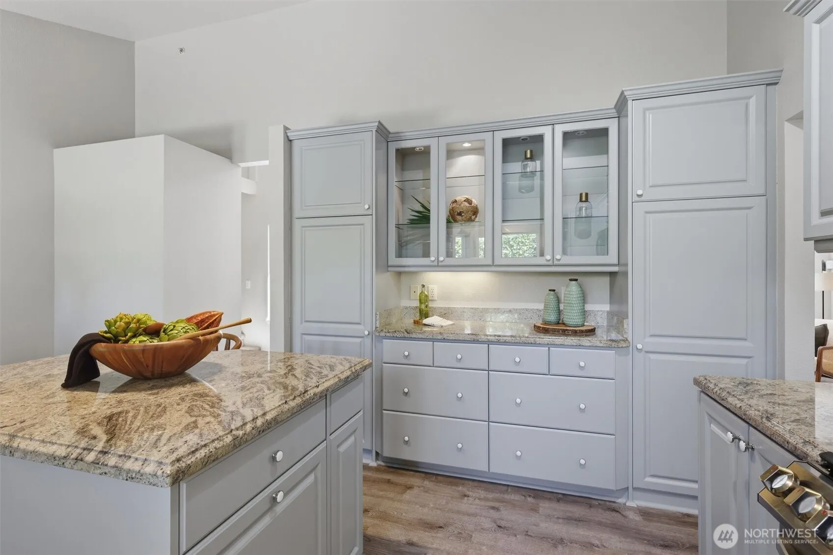 Property photo for 2209 W Lake Sammamish Parkway Ne, Redmond photo 5