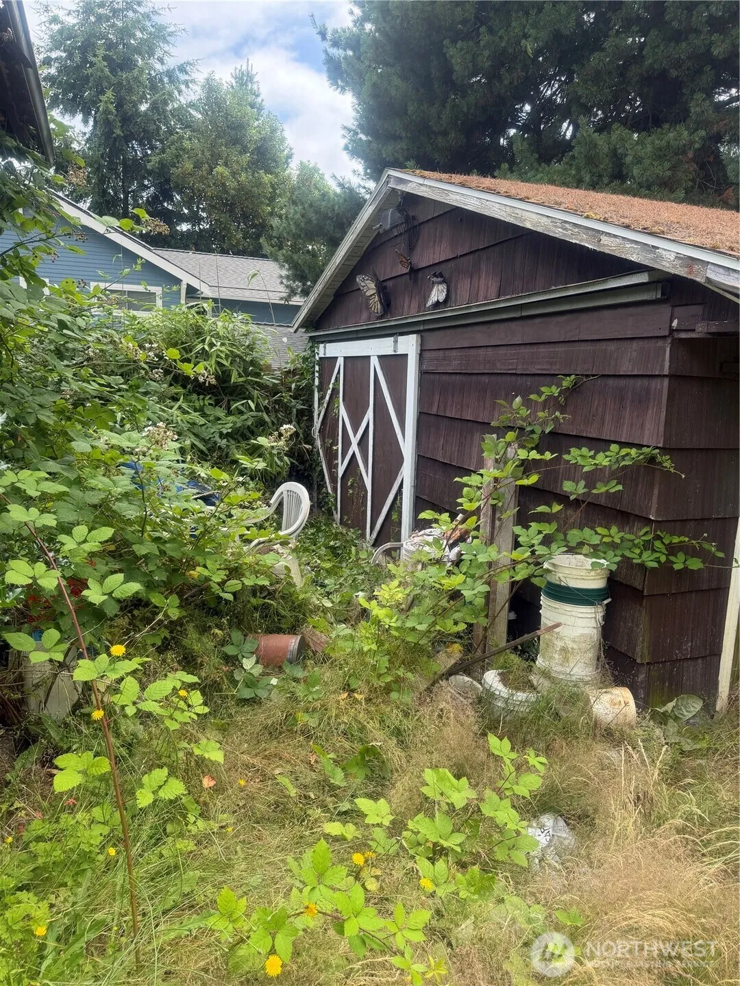 Property photo for 9209 13th Avenue Sw, Seattle photo 2