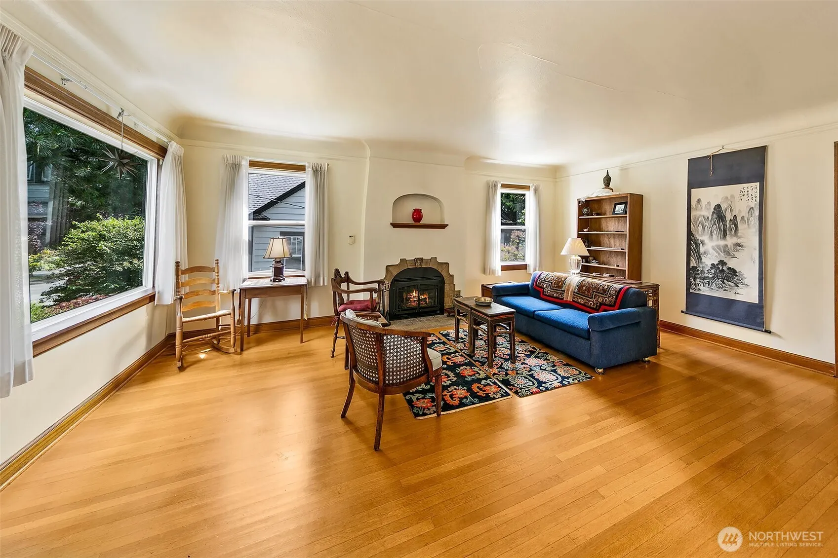 Property photo for 6249 30th Avenue Ne, Seattle photo 3