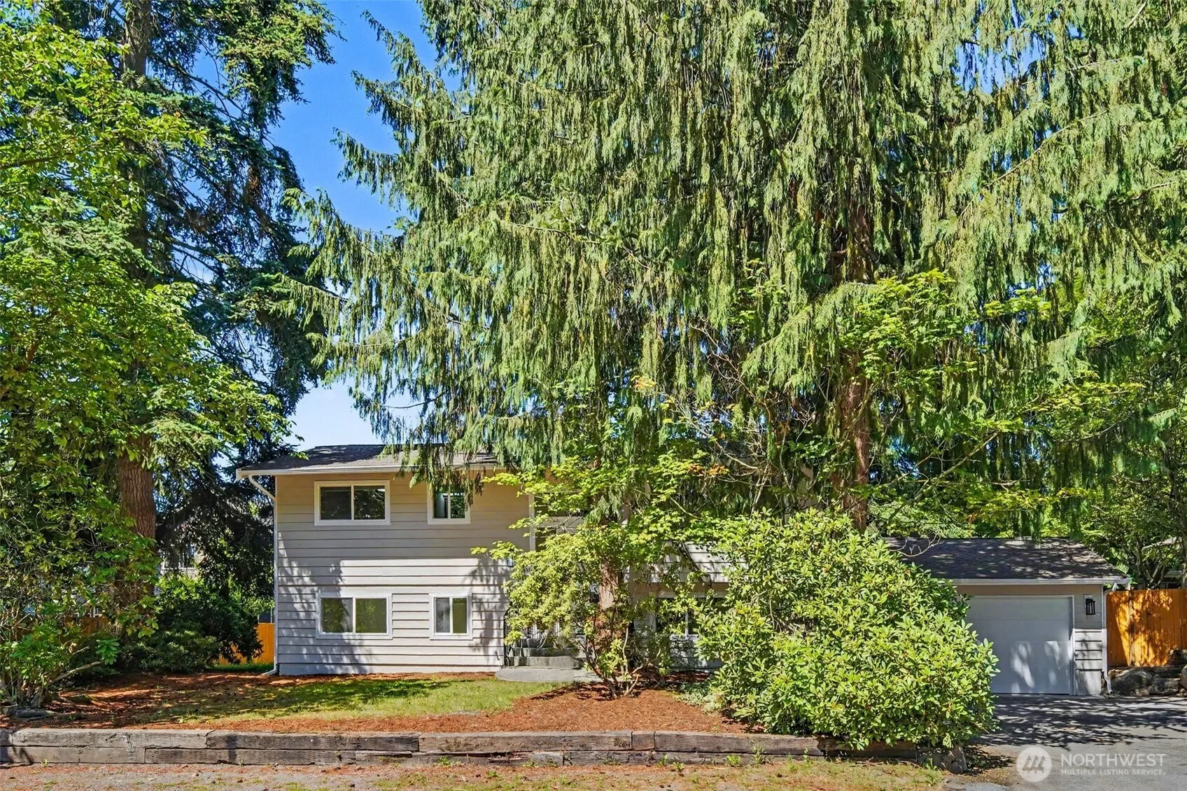 Property photo for 19414 1st Avenue Se, Bothell photo 4